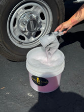 Load image into Gallery viewer, Acid-Proof Wheel & Rim Brush