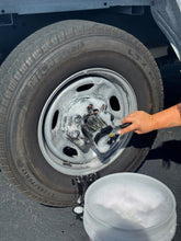 Load image into Gallery viewer, Acid-Proof Wheel & Rim Brush